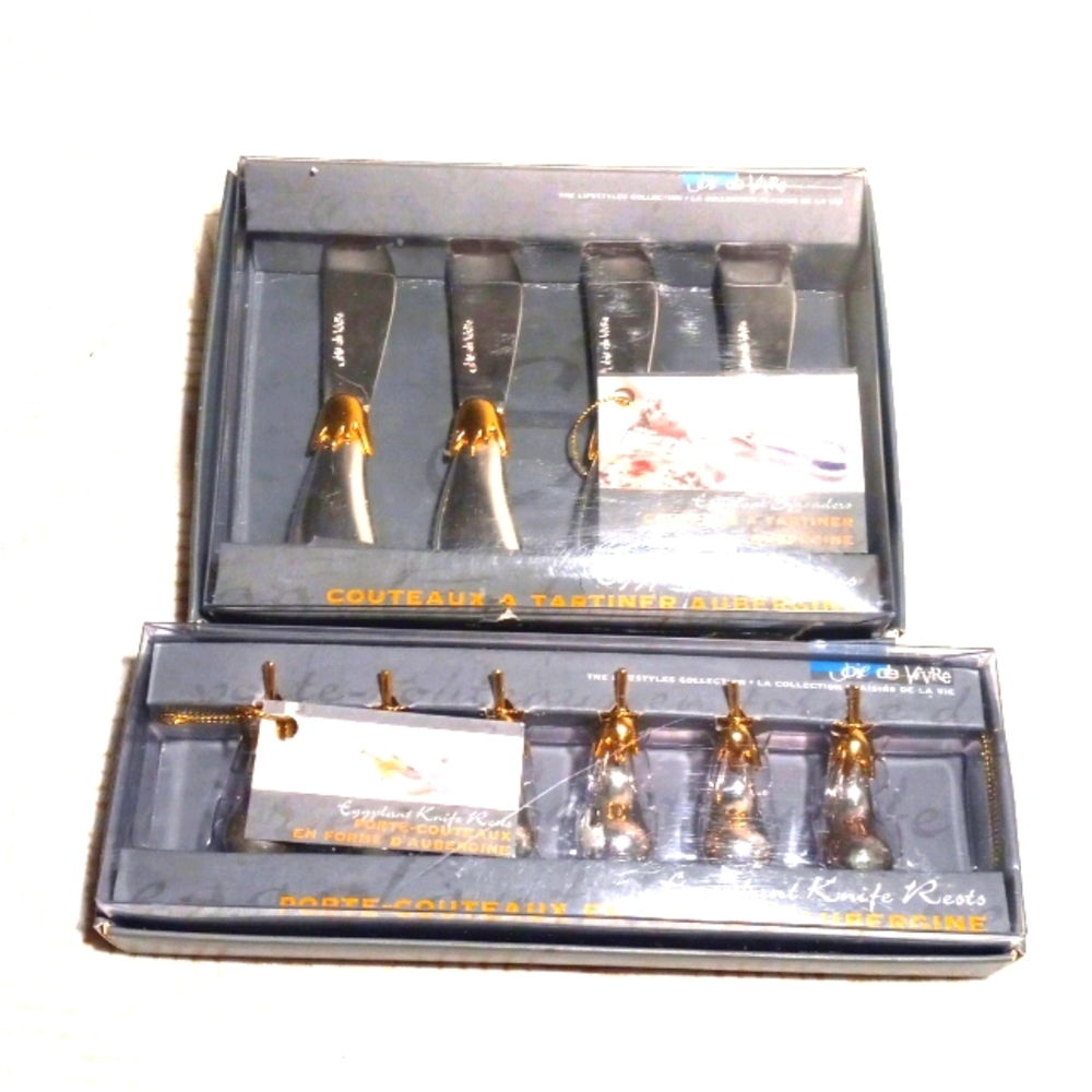 NWT/ DE LA VIE/ KNIFE SET W KNIFE HOLDERS NWT